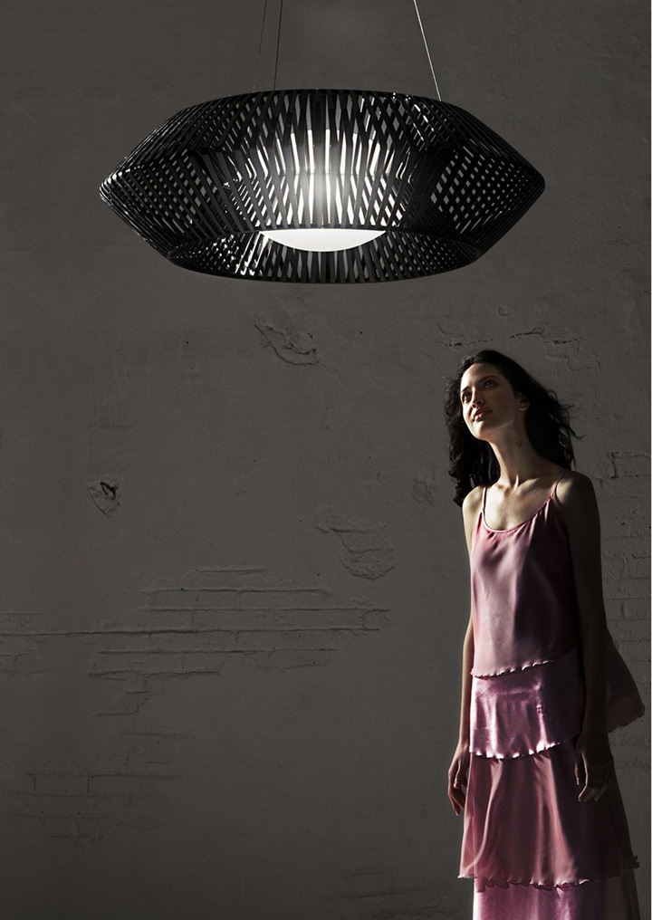V lamp by Hector Serrano 02 V lamp by Héctor Serrano