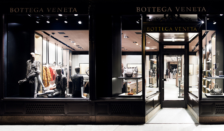 Bottega Veneta Built a Walnut Spaceship-Like Boutique in Paris – WWD