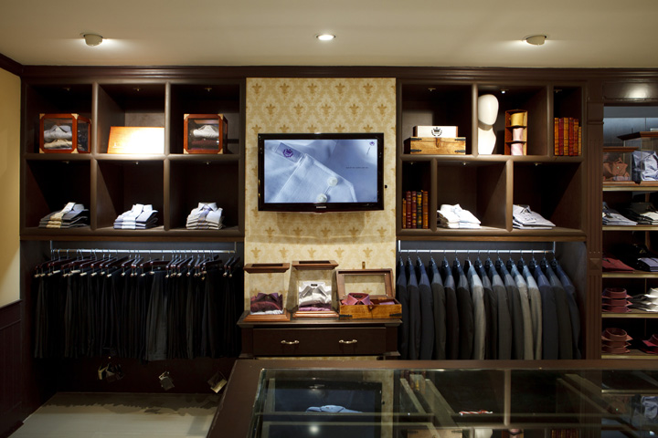 Louis Philippe footwear speacialty store design based on curated