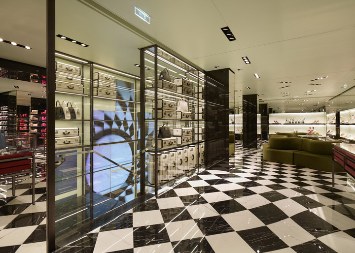 Prada store by Roberto Baciocchi, Paris