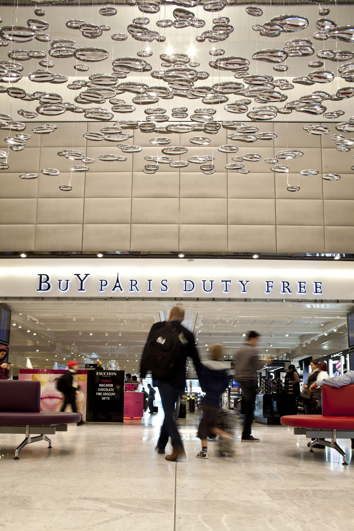 Christian Dior boutique Roissy Charles-de-Gaulle airport Paris