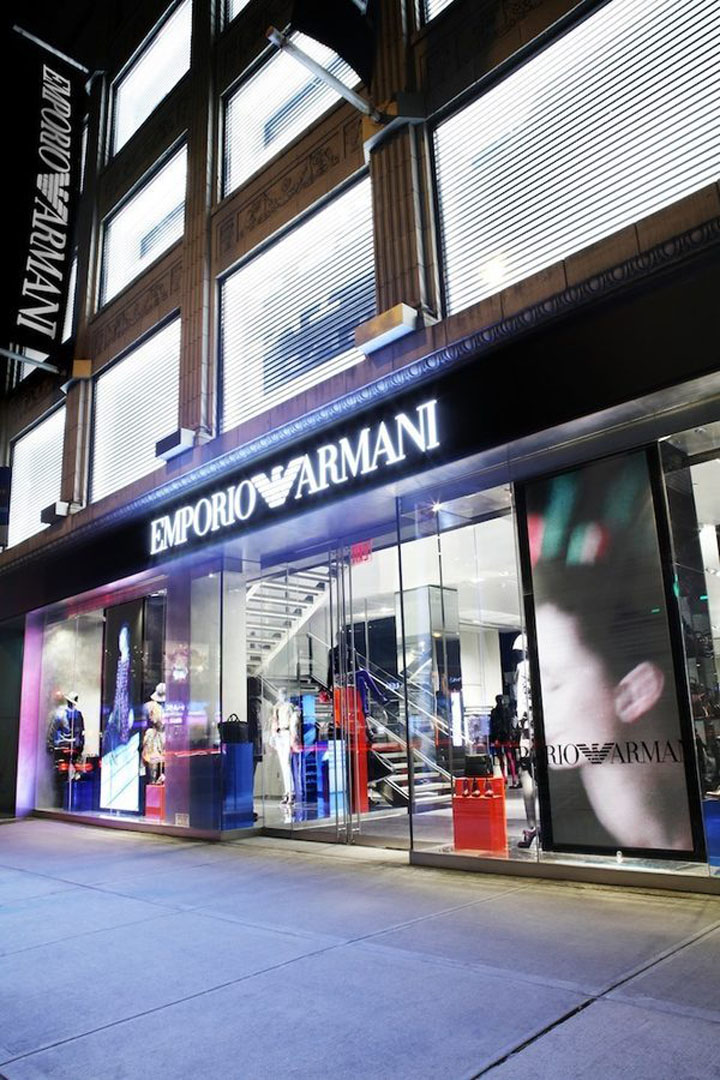 ressource screech bord Emporio Armani store, New York