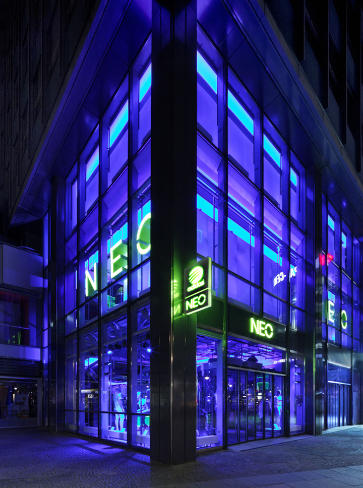  Adidas NEO Flagship Store Berlin