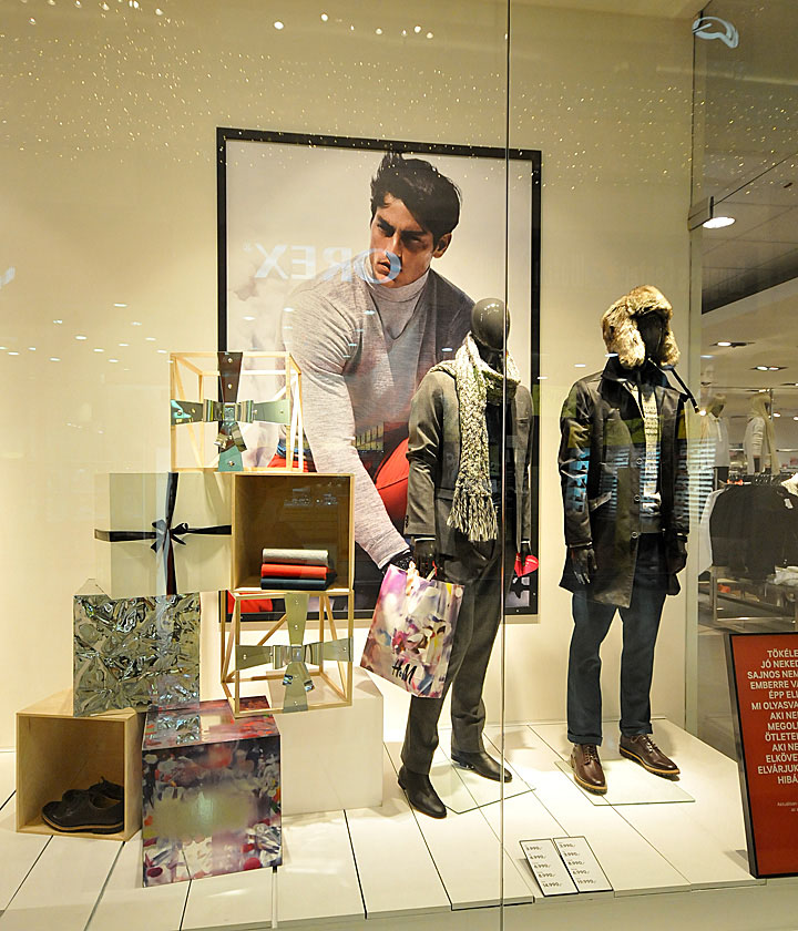 H&M window display, Budapest » Retail Design Blog  Window display, Retail  design blog, Retail design