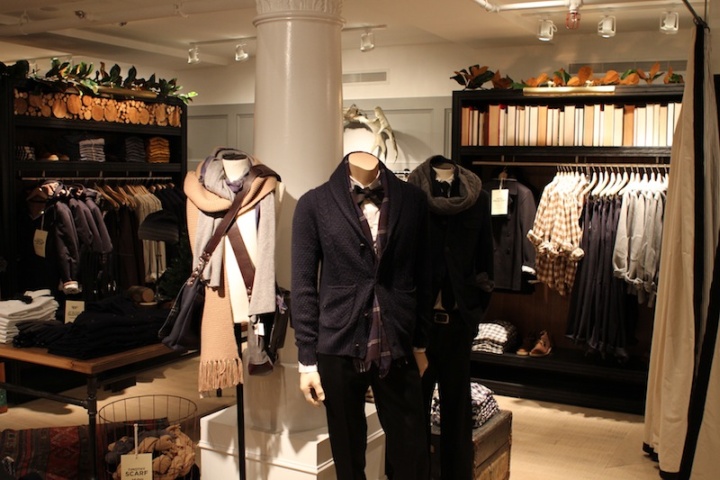 Club Monaco Men's Shop, Toronto » Retail Design Blog