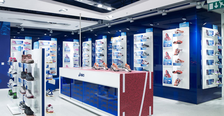asics flagship store
