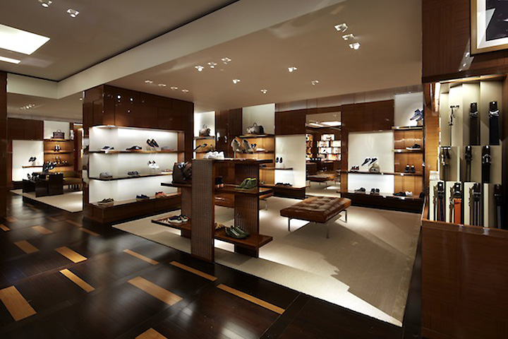Louis Vuitton München Residenzpost Maison by Peter Marino » Retail Design Blog