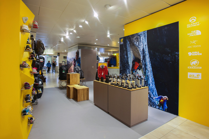oorsprong Sinis Hoofdkwartier Bever shop in shop at de Bijenkorf by Hello hero & Con'fetti, Netherlands
