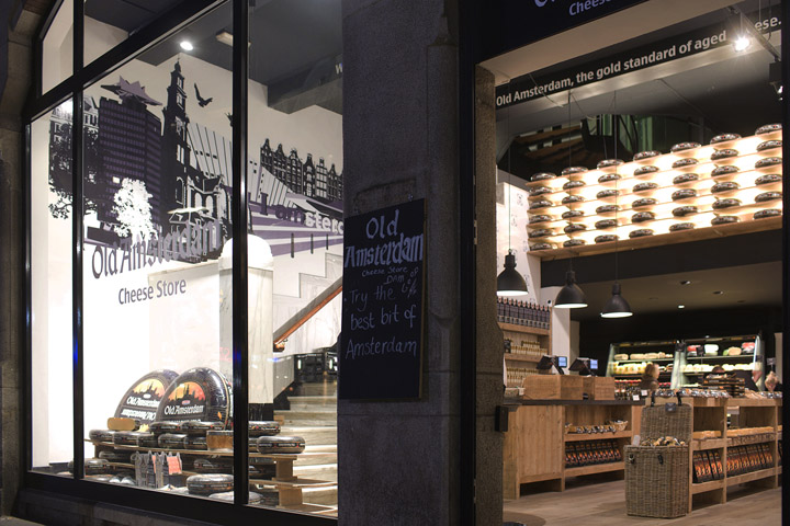 Old Amsterdam Cheese store by studiomfd Amsterdam 19 Old Amsterdam Cheese flagship store by studiomfd, Amsterdam
