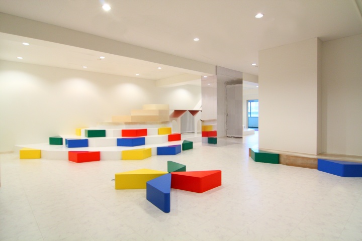 PIXY HALL kindergarten by Moriyuki Ochiai Architects, Kanagawa – Japan