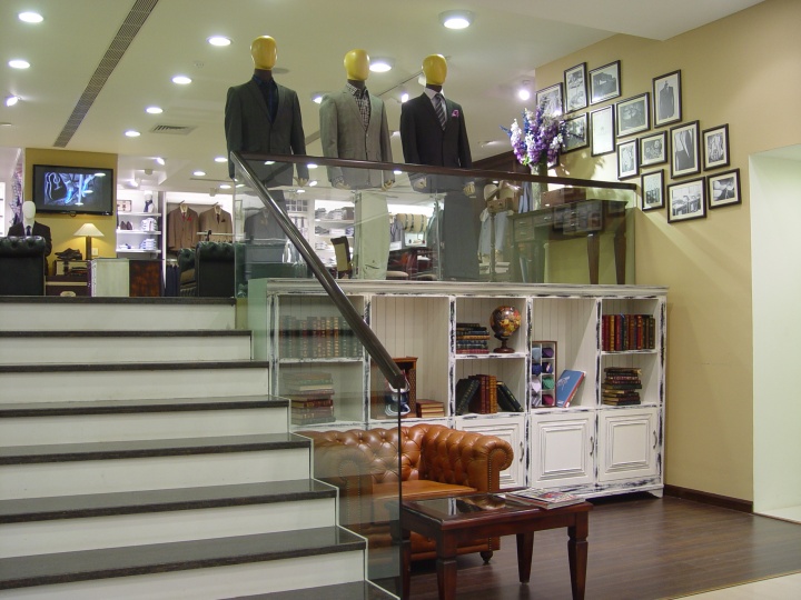 Louis Philippe store, New Delhi – India » Retail Design Blog