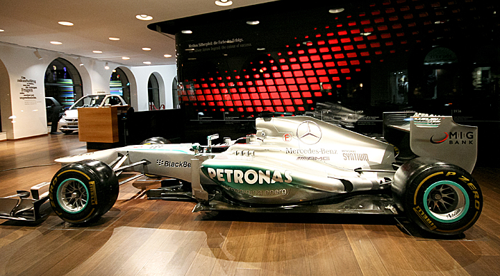 Mercedes showroom munich #7