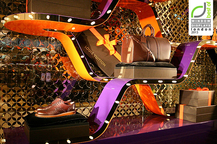 Louis Vuitton, London  Fashion displays, Visual merchandising, Luxury store