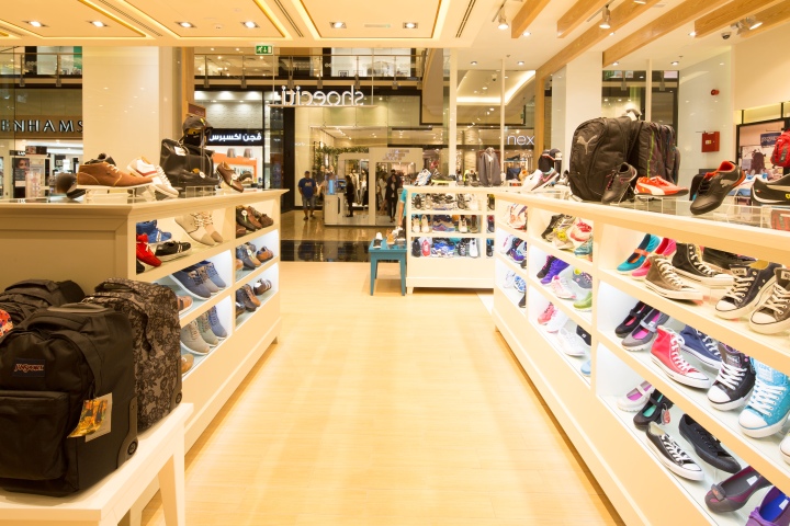 clarks mall of emirates