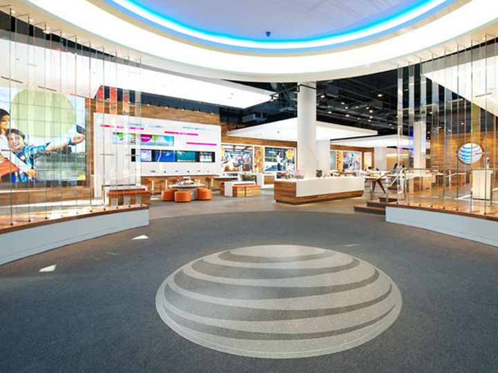 MOBILE STORES! AT&T flagship store, Chicago – Illinois