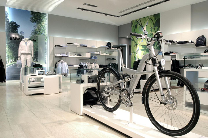 BMW store - Paris editorial photo. Image of showroom - 53025816
