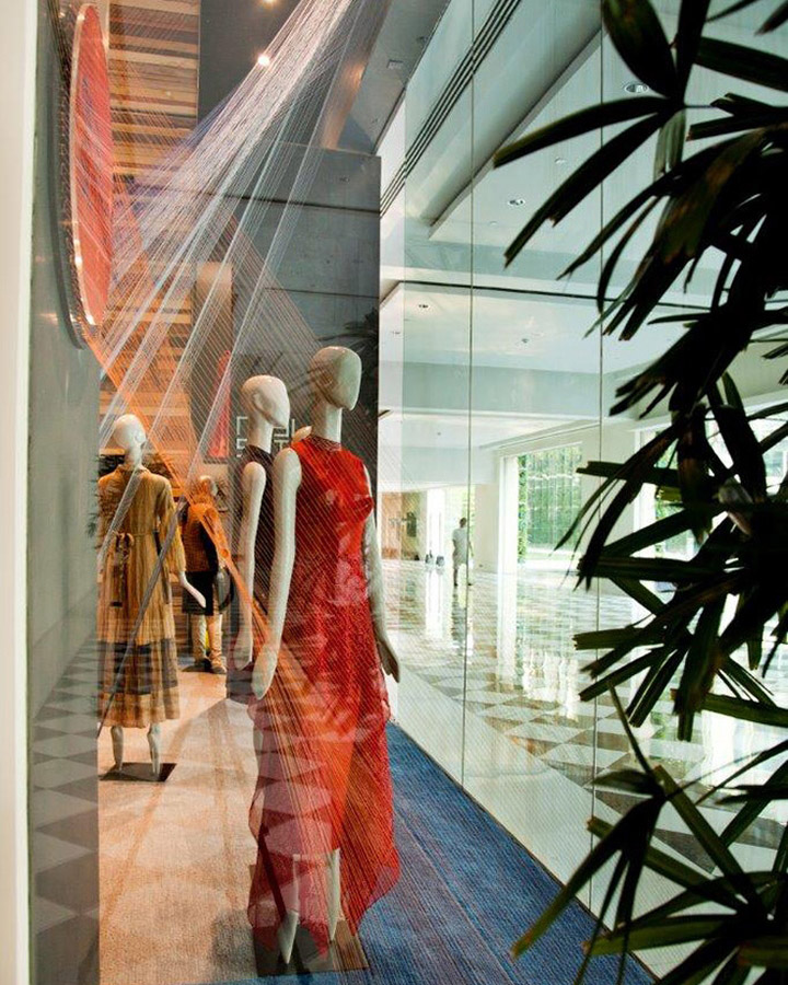 印度古尔冈Neel Sutra India时尚女装店设计