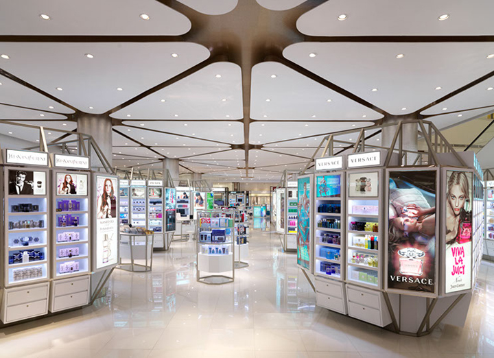 cosmetics boutiques in Siam Paragon mall, Stock Video