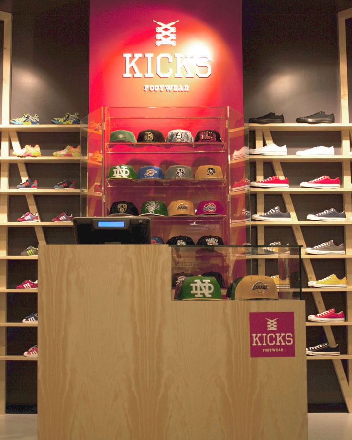 葡萄牙Kicks 鞋店设计