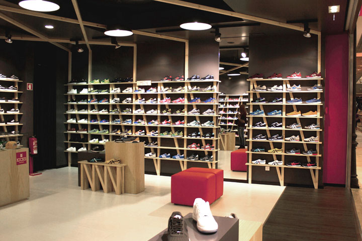 Kicks store by Gonçalo Barata, Porto 