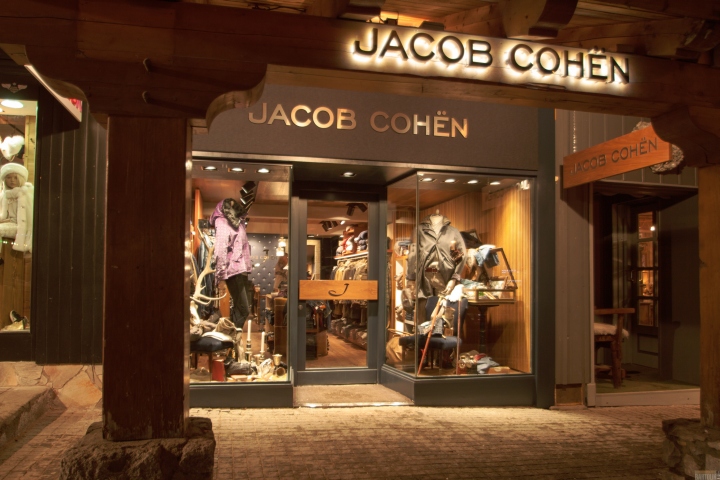 法国Jacob Cohen男装品牌店设计
