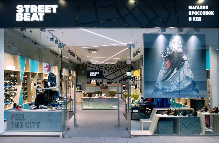 Street Beat sneakers shop branding by LINII Group and Shopworks Moscow Russia 03  Street Beat sneakers branding by LINII Group and Shopworks, Moscow   Russia