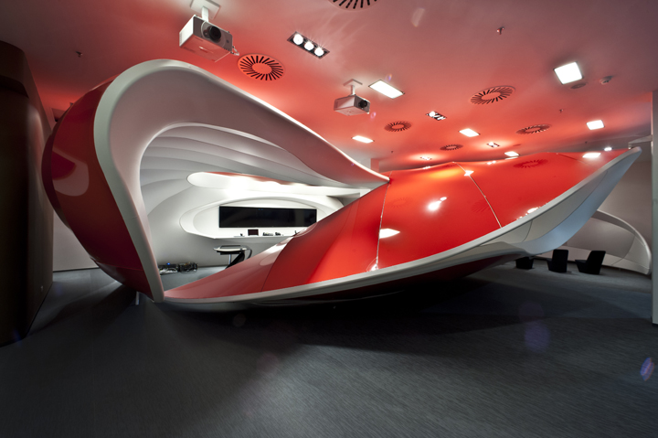 捷克共和国布拉格–沃达丰的客户体验中心设计