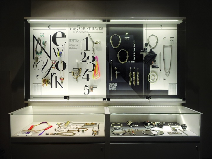 Christian Louboutin flagship boutique by Luxur Cobbler & 212box, Tokyo