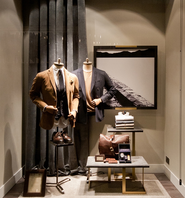 Massimo Dutti Windows 2015 Fall, London – UK » Retail Design Blog