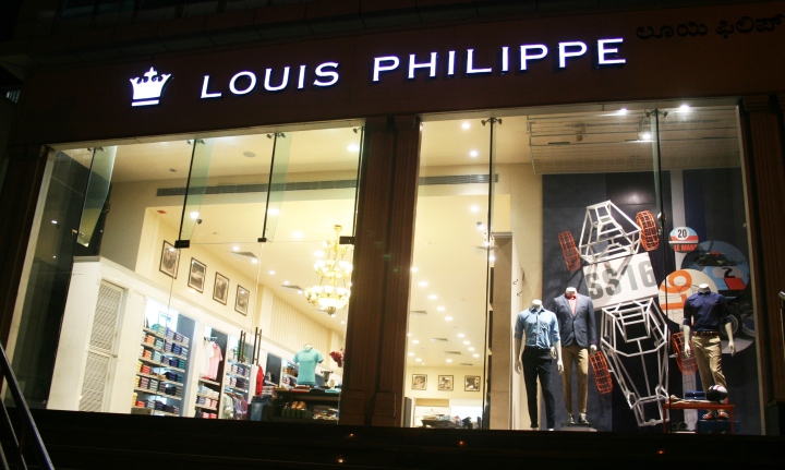 Buy Louis Philippe Sport Louis Philippe Sport Abstract Printed