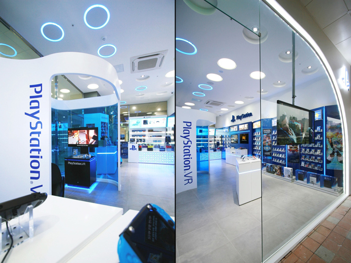 Playstation physical store in South Korea. 🫣 : r/playstation