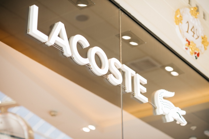 Lacoste store deals in moa