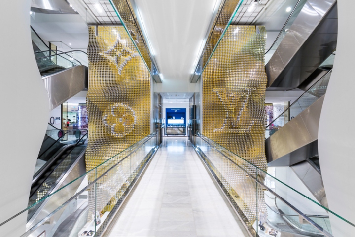 Louis Vuitton at Printemps, Paris – France » Retail Design Blog