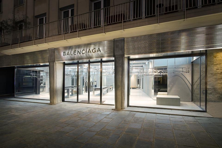 Balenciaga store by Gonzalez Haase 