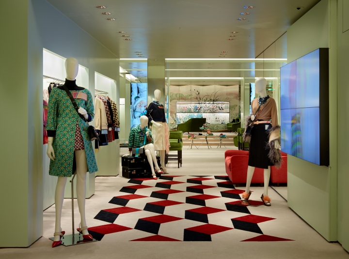 Prada Enchanted: new pop-up stores