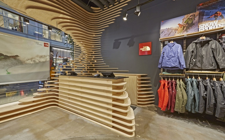 The North Face Chadstone store by CoMa 