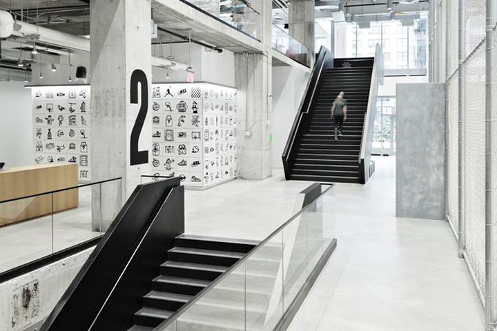 Objetor asistente Instalación Nike New York Headquarters by WSDIA, New York – USA