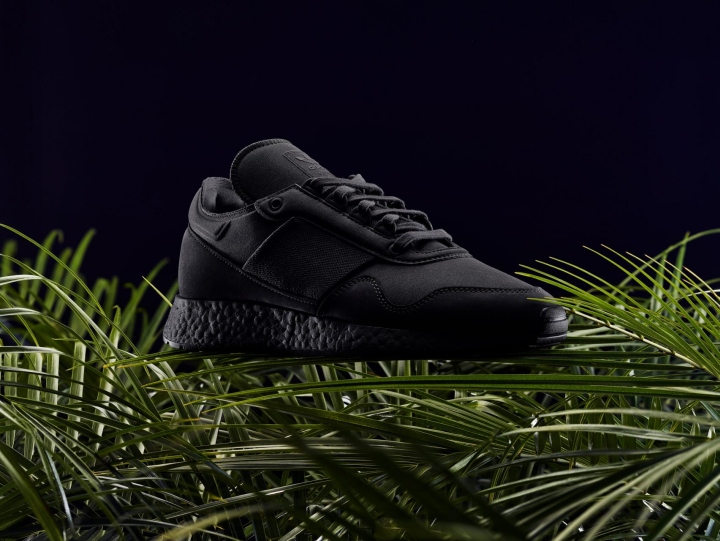 fange Giftig Poleret New Adidas Originals shoes by Daniel Arsham / Snarkitecture