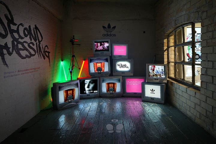 Adidas Originals SNKR exhibiton \u0026 pop 