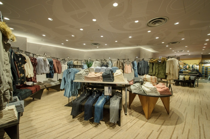 Abercrombie \u0026 Fitch store by ISG, Hong Kong