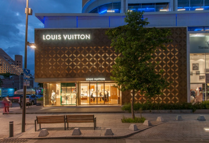 Louis Vuitton in Paris: regenerating athleisure, Louis Vuitton