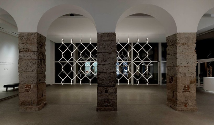 ubrugt Blandet Falde sammen Arrangements lighting installation by Michael Anastassiades for Flos, Milan  – Italy