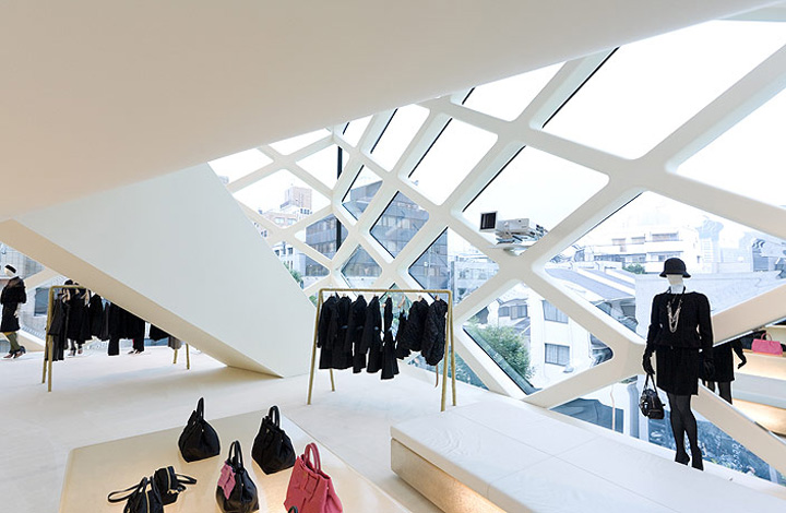 Prada store by Herzog & De Meuron, Tokyo