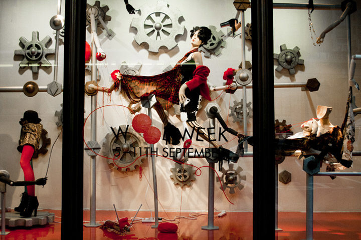 The latest window concept at Harvey Nichols certainly gives the wow factor  with plenty of retail theatre. @harveynichols #visualmerchandising, By  British Display Society