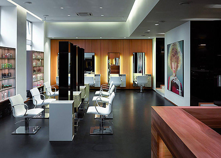 » Petra Mechurova Hair Salon, Prague