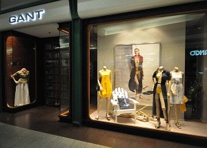 » Gant window displays Summer 2012, Budapest