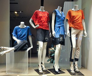 » Max Mara window displays Summer 2012, Budapest