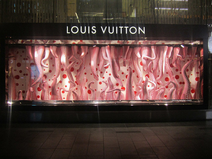 Louis Vuitton & Kusama windows, Hong Kong