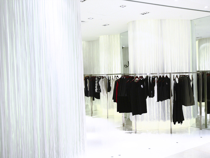 » WOMB flagship store – ION Orchard by K.Mi Huang, Singapore