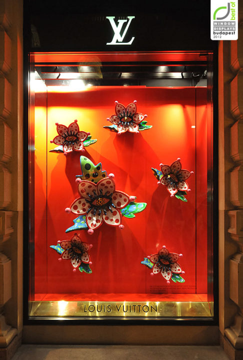 Louis Vuitton's Window Display for Christmas
